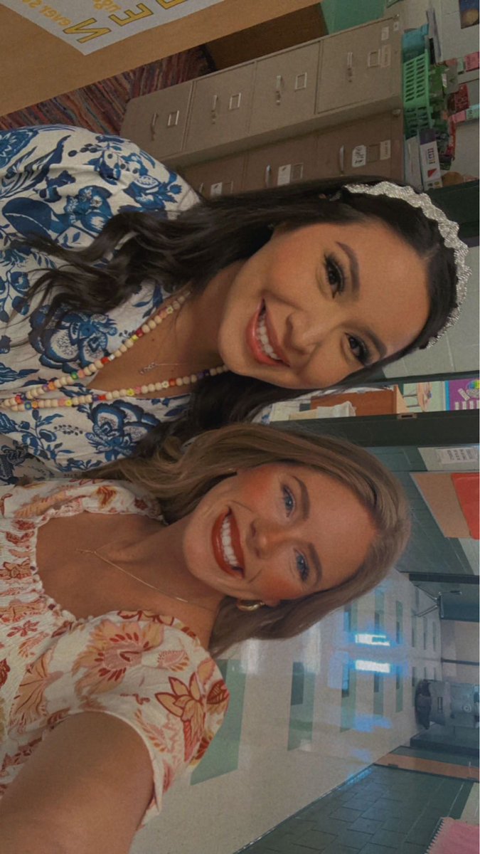 AllisonS_RFISD's tweet photo. Thankful to have the best partner teacher ever!! @camack_sara 
6th grade science is ready to rock it this year. 💚💛 https://t.co/0XVpLvwSZn