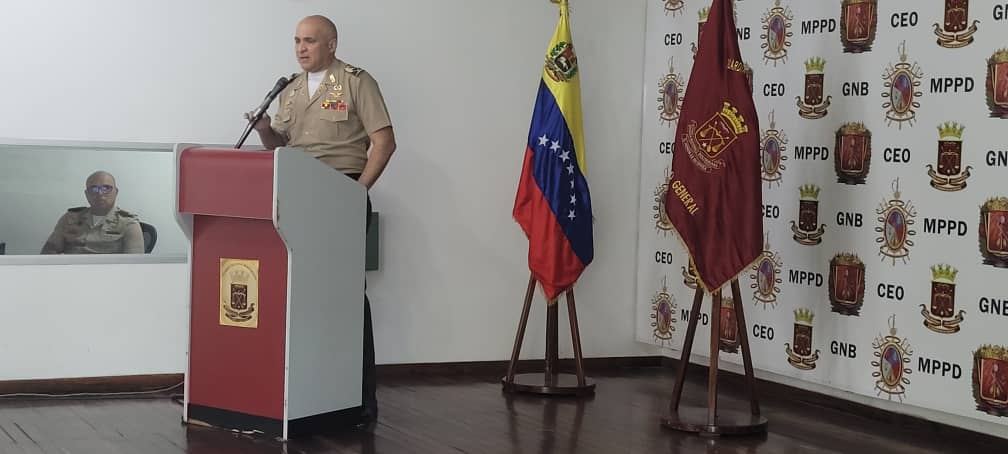 Cumpliendo instrucciones del ciudadano CG. <a href="/ElioEstrada18/">MG. Elio Estrada Paredes</a>, el GB. Parra Sánchez Raúl, efectuó reunión de trabajo con los comandantes de CEGA, con el fin de impulsar el servicio de Guardería Ambiental, contando con la presencia del Segundo Comandante y JEM de la GNB.