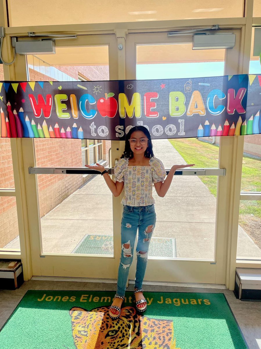 Tonight was a huge success! We can’t wait to greet all of the Jaguars on Monday for the first day! This is going to be the best school year ever!!! 🐆🐾❤️