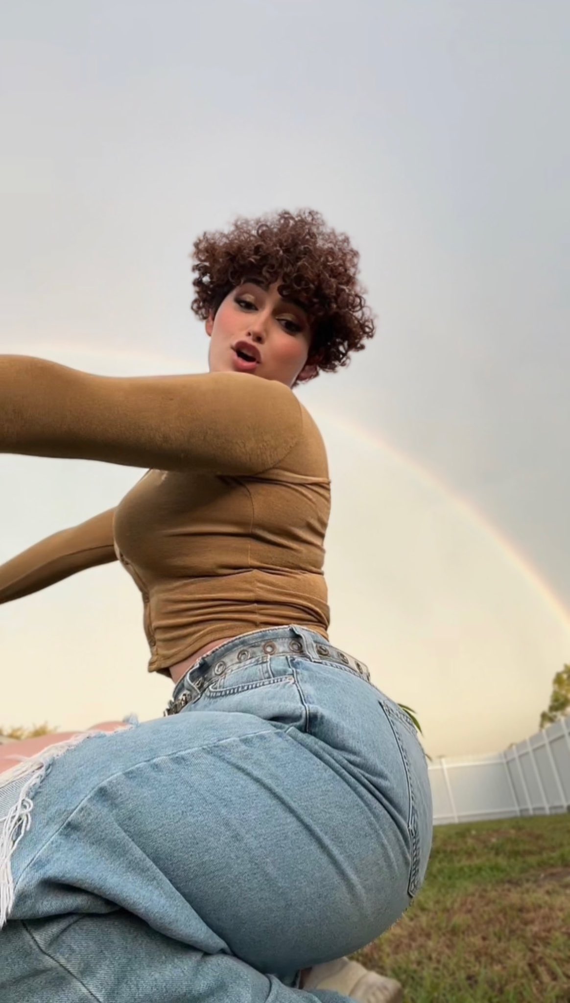 Anthony on X: Taste the rainbow 🌈🫦 #bigbooty #phatass #bigbooty #thick  #slimthick #fem #femboy t.coj7ocz626tI  X