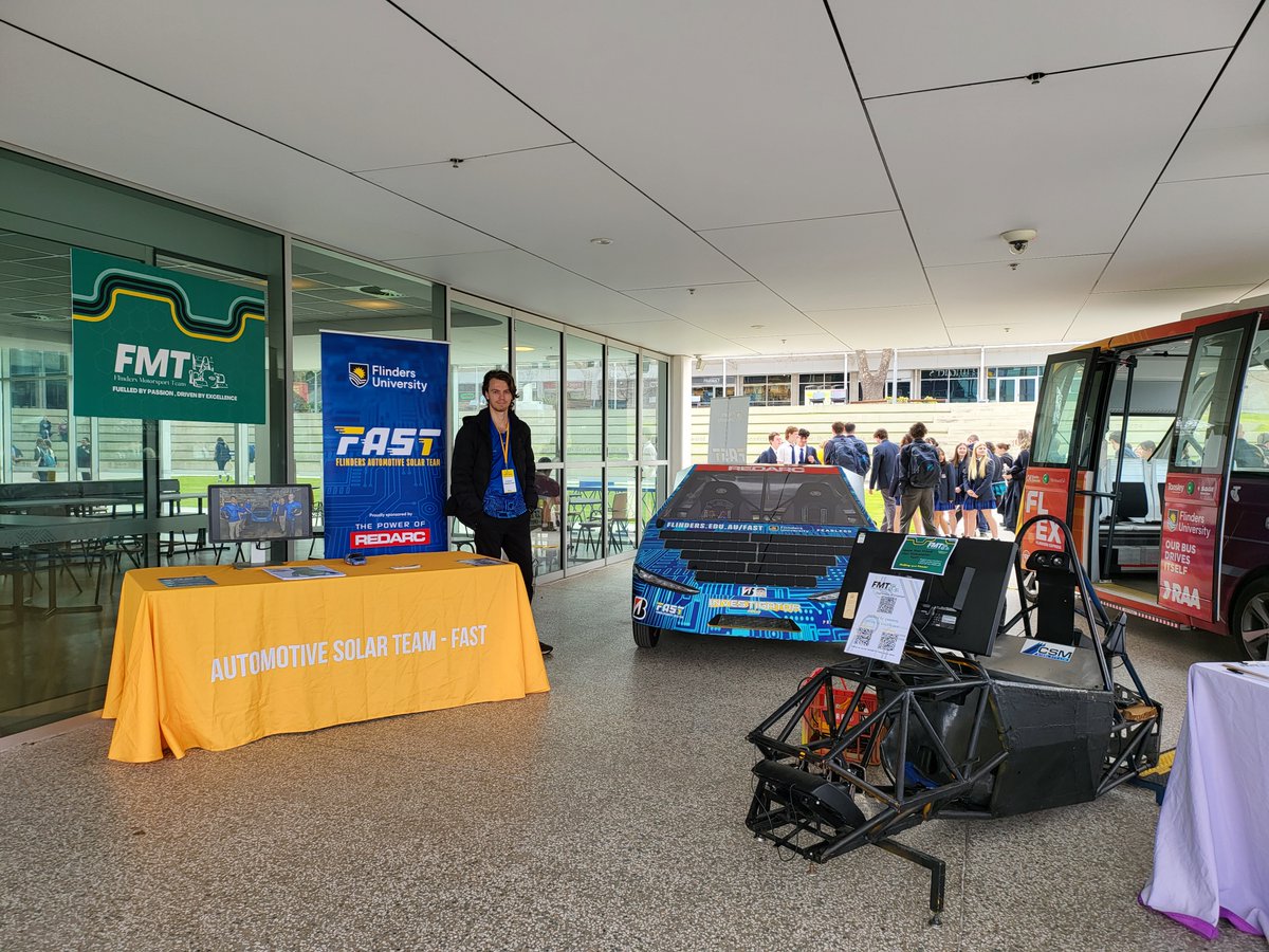FlindersSolar's tweet image. It's Open Day @Flinders and we'll be outside the student hub all day, today and Saturday.
Come take a seat in a one-of-a-kind solar car or have a chat to some of the team about where studying at Flinders can take you!