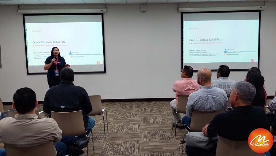 OUGPanama's tweet photo. Con mucha emoción dimos inicio al Oracle Tech Day con un inspirador Keynote a cargo de Francisco Muñoz @fcomunoz. Fue un viaje lleno de conocimiento y tecnología. ¡Vivímos un escelente Oracle journey! #OracleTechDayPanamá #Keynote 
@edgard_sanchez @yamirethbatista https://t.co/XJQWekC6wR