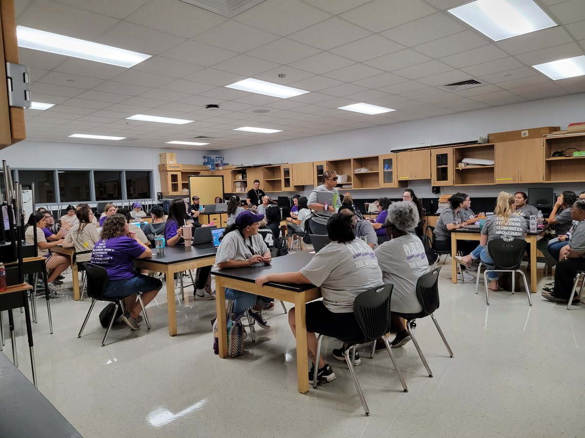 Elgin ISD Leadership & Professional Development tweet media