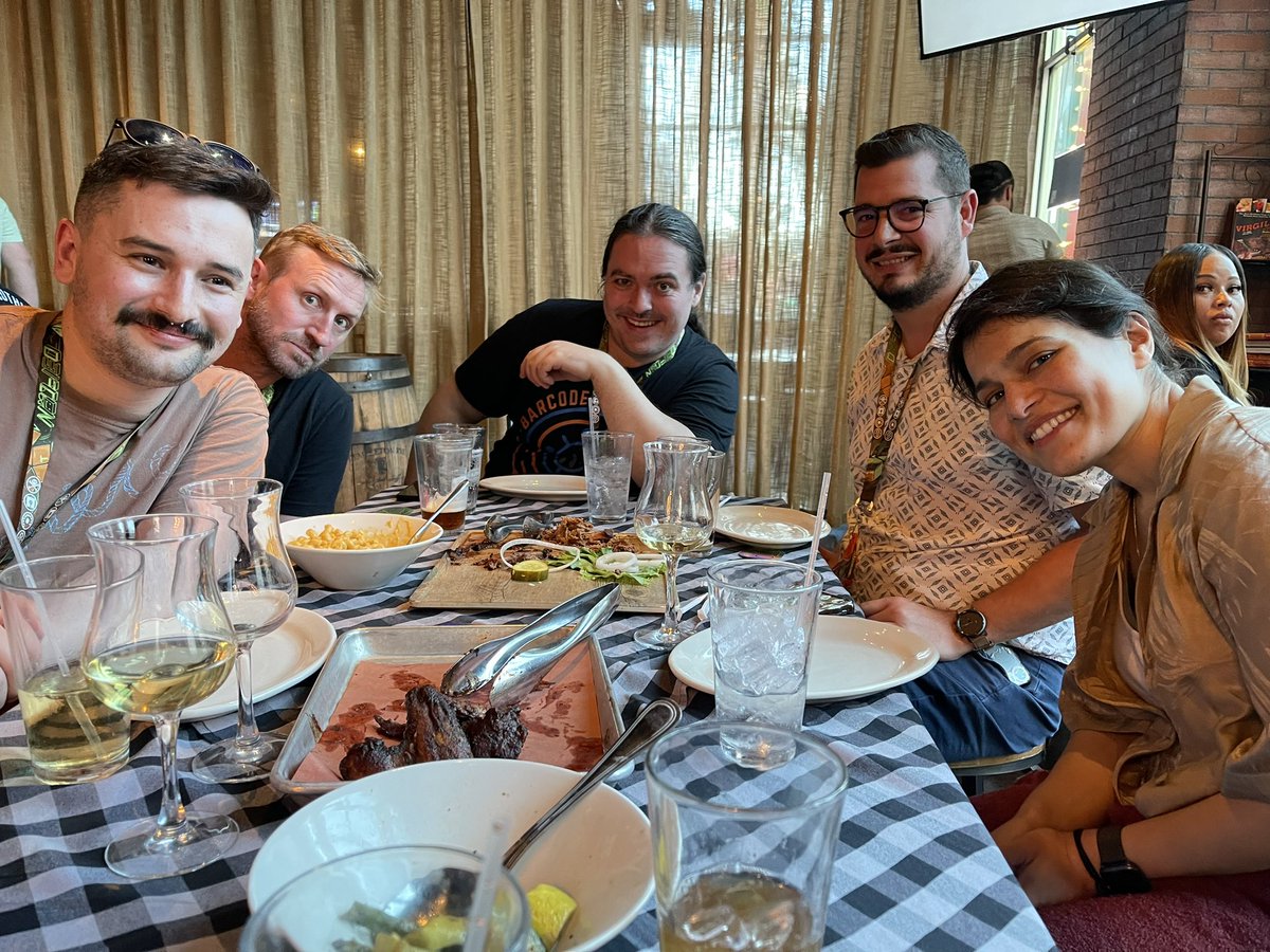 dallasdefcon's tweet photo. @quantum_village Dinner https://t.co/IQhNkf0gKC