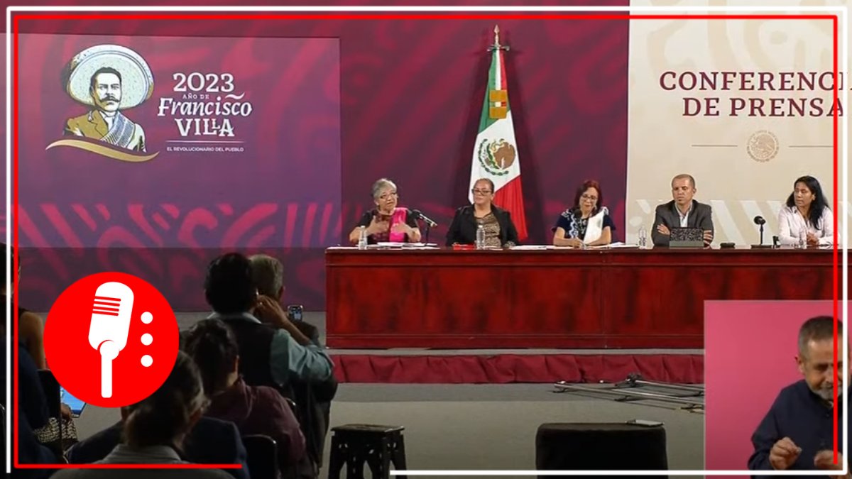 ReporterosMX_'s tweet photo. En conferencia vespertina, la @SEP_mx dio a conocer que se hizo una consulta a padres de familia de 22 entidades federativas para el proceso de elaboración de los libros de texto gratuitos.
https://t.co/DfiPIYAEqo https://t.co/hsYQuu6US6