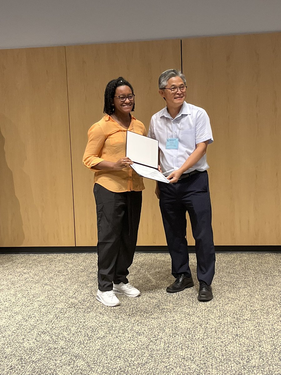 …and she did it!! @LaurenThornto @NicoliLab got her first outstanding poster award! #GRCbiomechanic @YaleGenetics @YaleCVRC