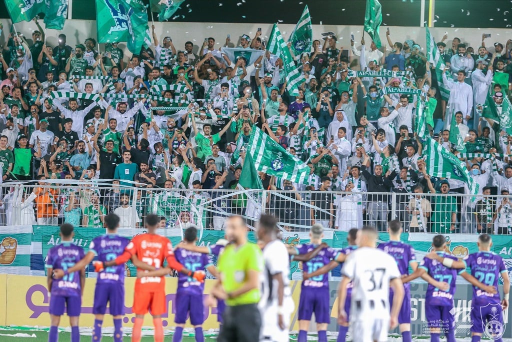OCM_EAFC's tweet photo. Saudi Arabian club Al Ahli will make their introduction into the OCM in EAFC!  

#AlAhliFC are in advanced talks with their top candidate for the managerial job that will open in EAFC. 

Deal is sealed, Set to be announced in the coming days/hours! 🟢🟢 https://t.co/IJJlcTQP6F