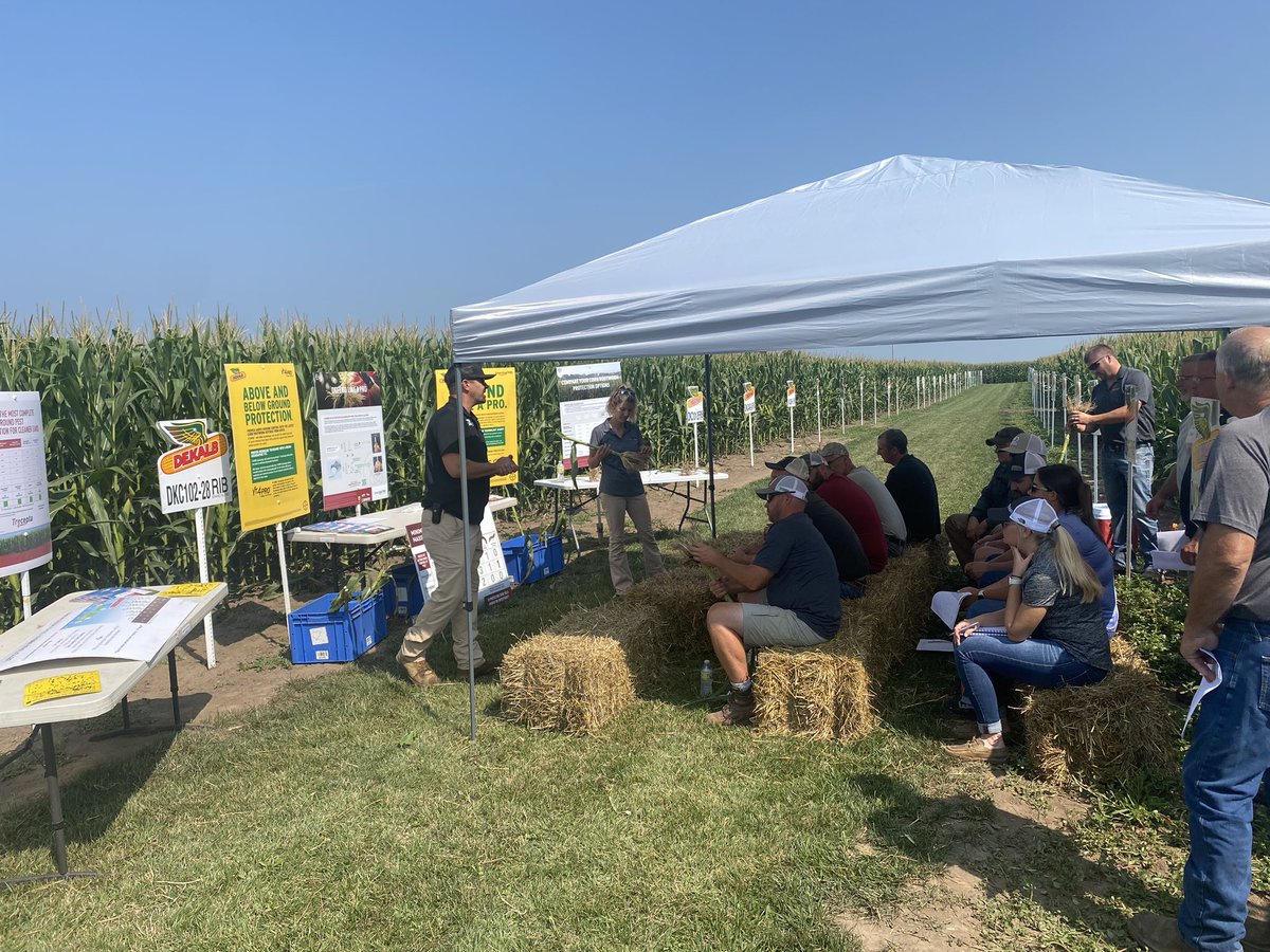 MikeSzydlo's tweet image. Big event in Janesville, WI today for key Dekalb/Asgrow growers. A lot of good information on tar spot, traits, weed control and Preceon!
