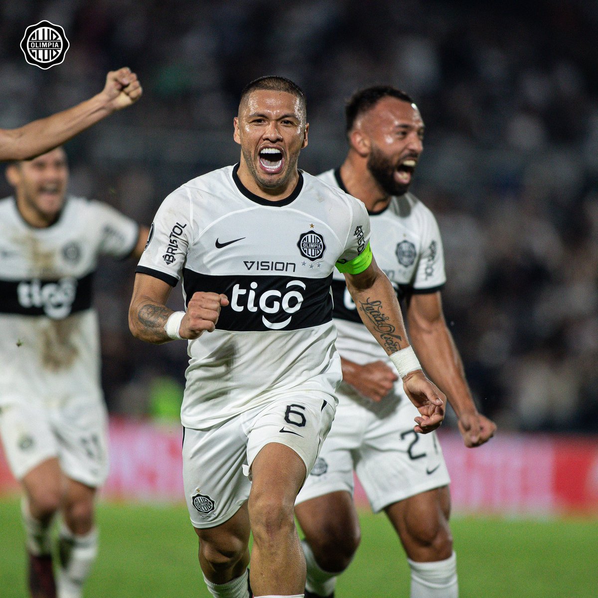 Club Olimpia tweet media