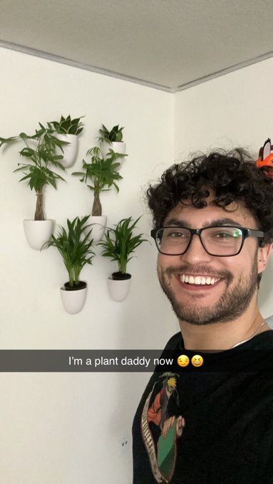 Buying plants for the first even in my life 👨🏻 I hope to be a good 👍🏻 https://t.co/TvaHKoyaoh