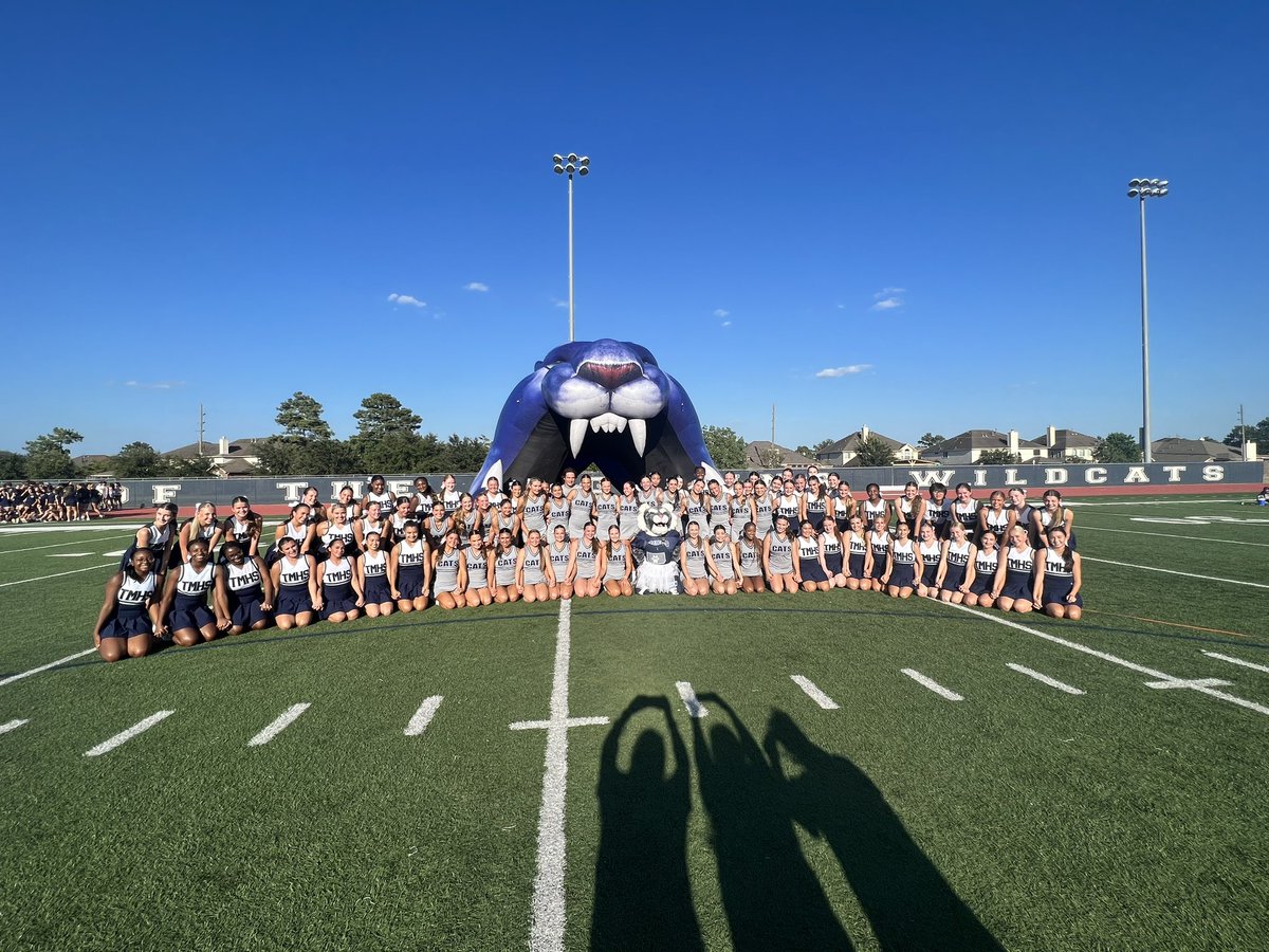 TMHSCheer2020's tweet photo. Meet the Cats 🐾 was a hit! What a great way to start the season! #tmhscheer #bethegap #meetthecats https://t.co/bNsq7Am7Ce