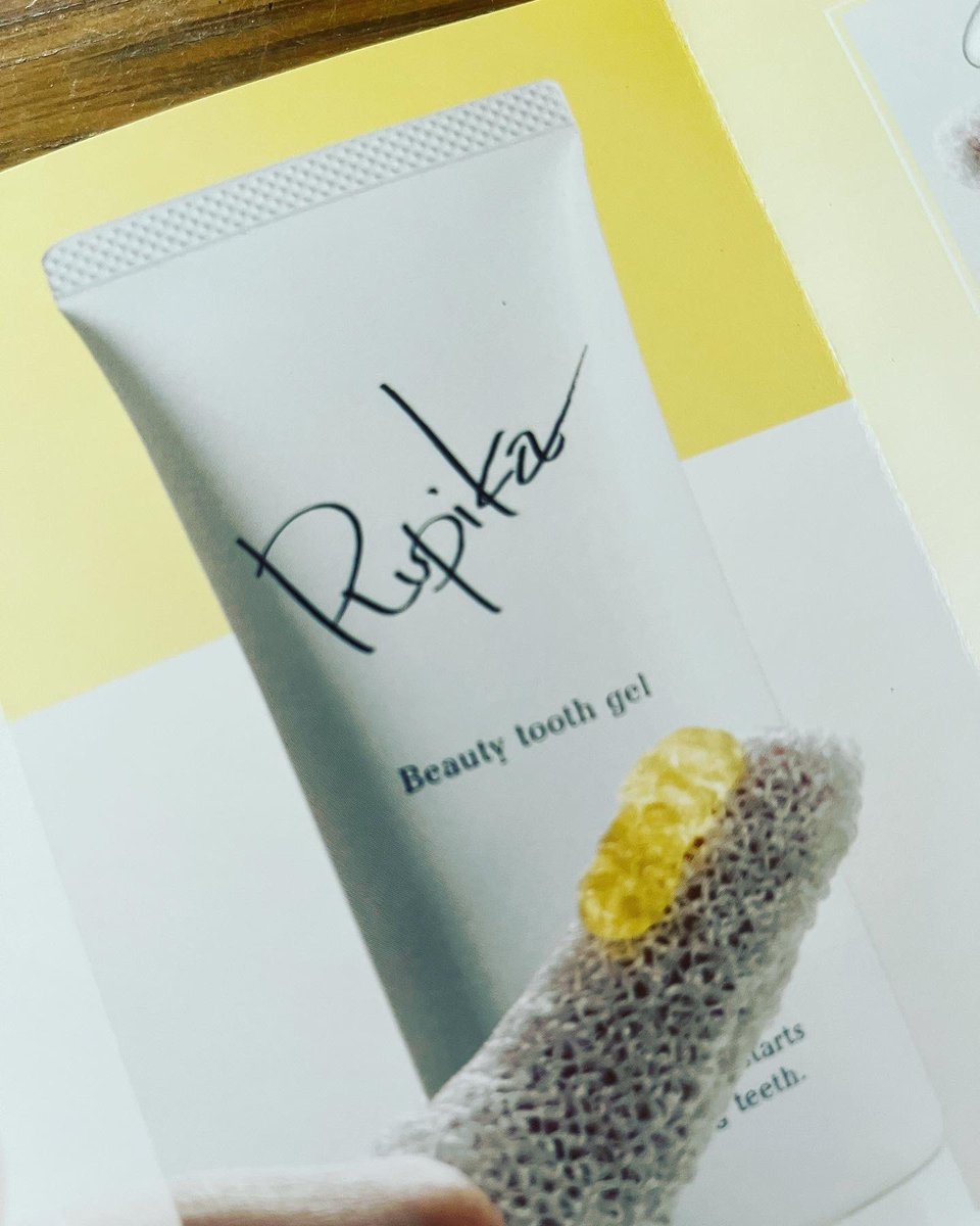 daisanhanasan's tweet photo. お口の中の汚れや細菌。
気にはしていても中々行き届かない所もあり、歯磨きを毎日していれば大丈夫なんて思っていました。
歯磨きをする事を忘れてしまったり、面倒くさいからいいや…なんて思ってしまう事もあったり。
気軽に磨ける、そして笑顔になれる、それが『Rupika』

＠MinagwaD 
#Rupika https://t.co/ZbbBTHfNzF