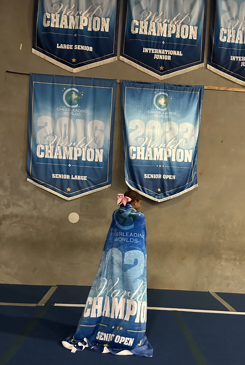 iflipandfly's tweet photo. โฆdid I tell I tell yโall Iโm a World Champion ๐คญ @MDTwistersF5 @TheMDTwisters #worldchamp #F5 #VarsityFashionista #NfinityLegend https://t.co/Uk3bFl3g0s