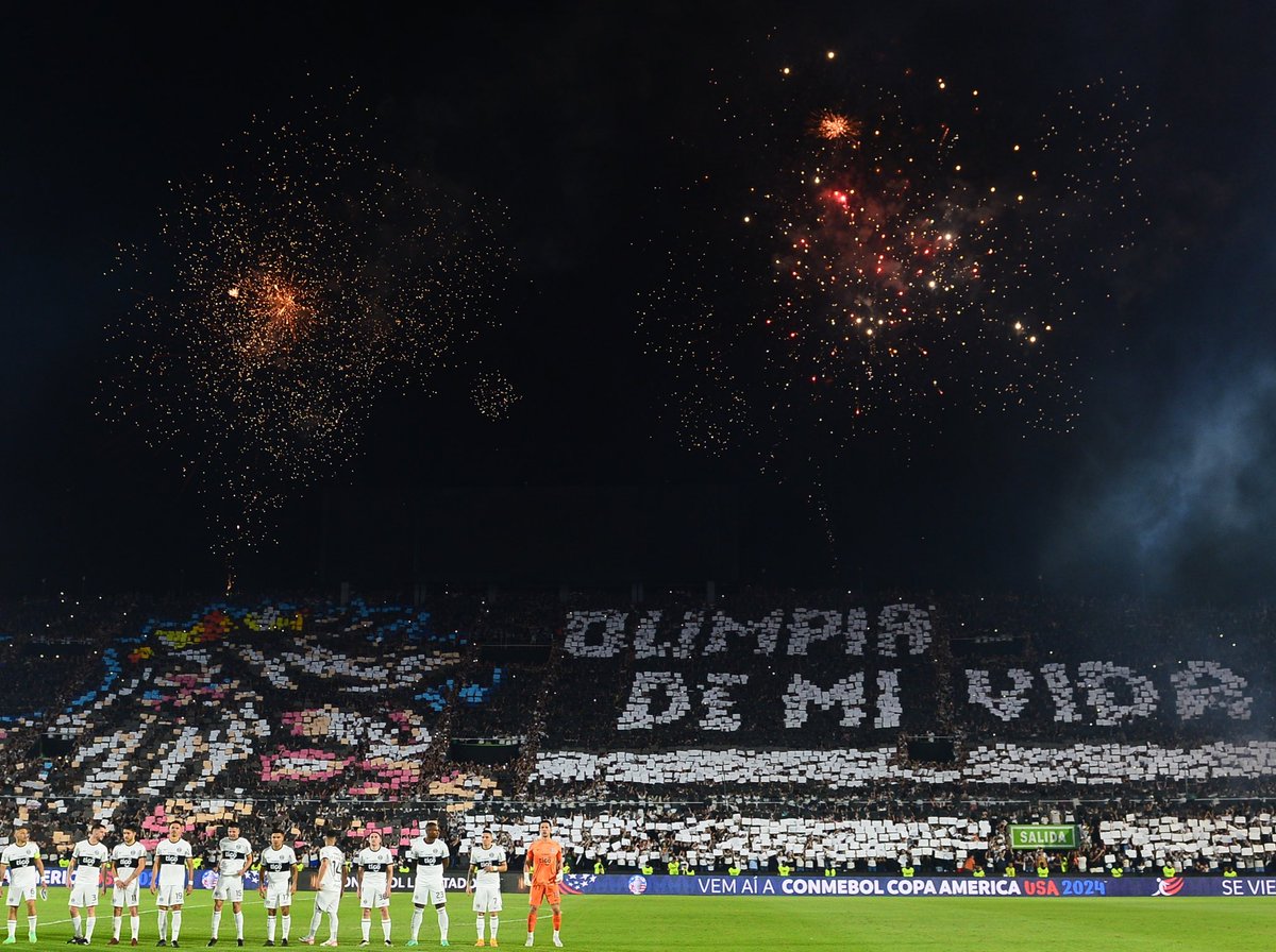 Un equipo que tiene 60 millones de dólares en deuda y varias demandas ante FIFA por incumplimiento de pagos.

También tiene una sanción de prohibición de fichajes. Ese equipo eliminó hoy al actual campeón y equipo más rico del continente. TREMENDO OLIMPIA.