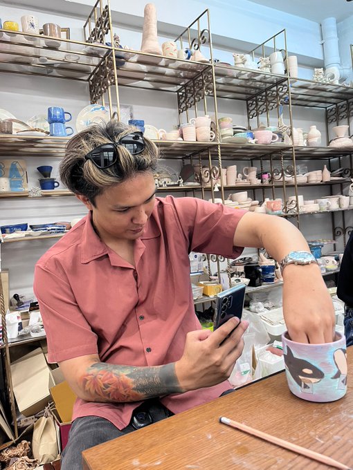 กลับมาแล้วงับ หลักจากกู้คืนสภาพจิตใจได้แล้ว จะค่อยๆทยอยทำผลงานออกมานะงับ ใครสนใจร่วมสนุกกันบอกมาได้น้า ขอคนที่มีช่องของตัวเองด้วยก็จะดีมากงับ ขอบคุณทุกคนที่ให้การสนับสนุนมาตลอดนะงับ ตอนนี้มีกำลังใจแล้ว<a href="/tag/imimmaim"class="tags"><span>#imimmaim</span></a>