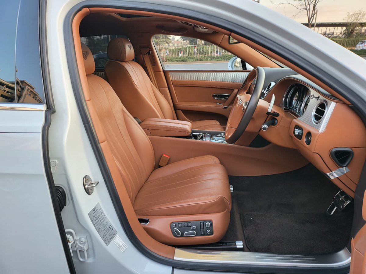 Autoboxmotor's tweet photo. The ultimate  Luxury, elegance, comfort name them all, Check out this Bentley flying spur 2016 handcrafted by Bentley Motors,  a beast comes with a 6.0ltr engine. For Enquiries and Reservations contact us on 0713155155/0713144144/0710786786 https://t.co/YkLHpaUSUF