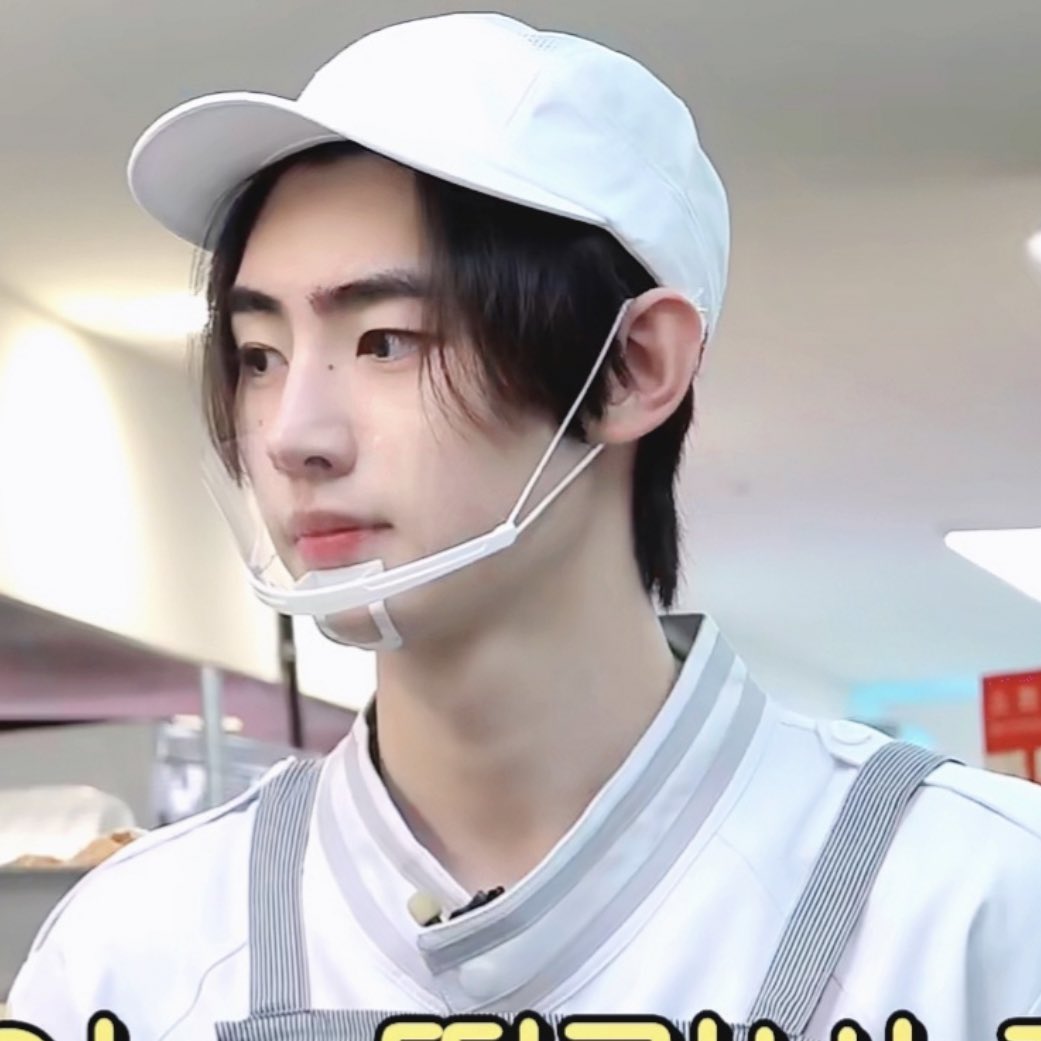 sunghoon and cap 🧢