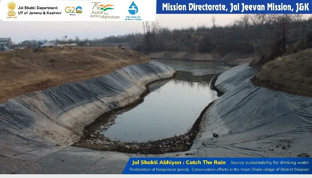 JJM_JK's tweet photo. Restoring Kargomsar pond and implementing effective conservation efforts in the Imam Shaib village of District Shopian under Jal Shakti Abhiyan's "Catch the Rain" initiative.
@gssjodhpur @MoJSDoWRRDGR @jaljeevan_ @mahajan_vini @iamvikassheel @JalShaktiAbhyan @archanavarmaIAS https://t.co/fa9I1wheS1