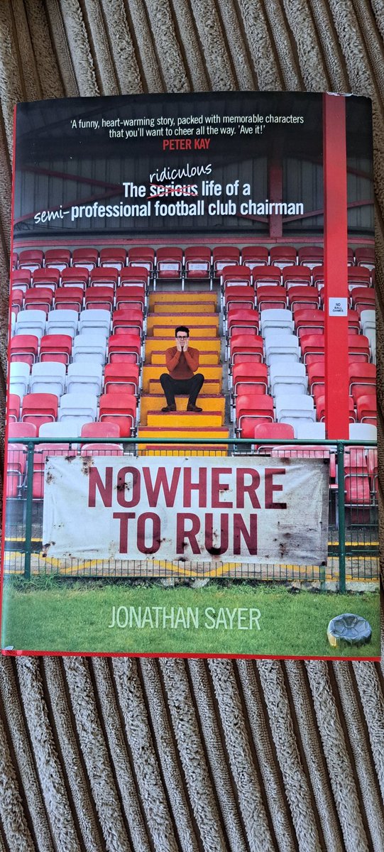 TeresaKnight2's tweet photo. There you go @JonathanSayer1 Bought it, read it, loved it, reviewed it! #fididdledee #abooksellerlifeforme #sunnystneots @waterstones829 https://t.co/yz8NSPu165