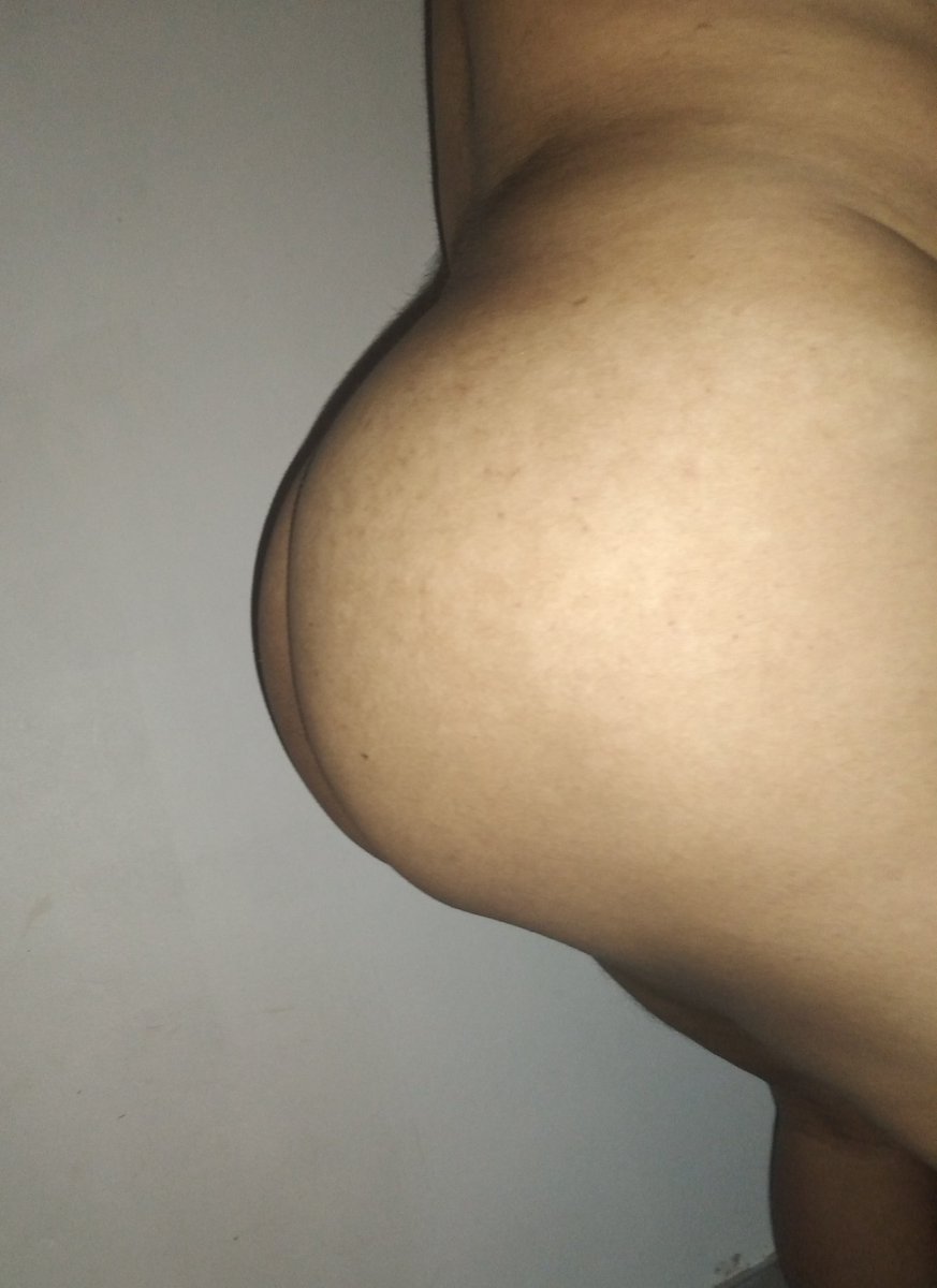 sinde7luika's tweet photo. 🤤🤤🤤alguien ?? Para haceer cositas https://t.co/Asr4eXJmnz