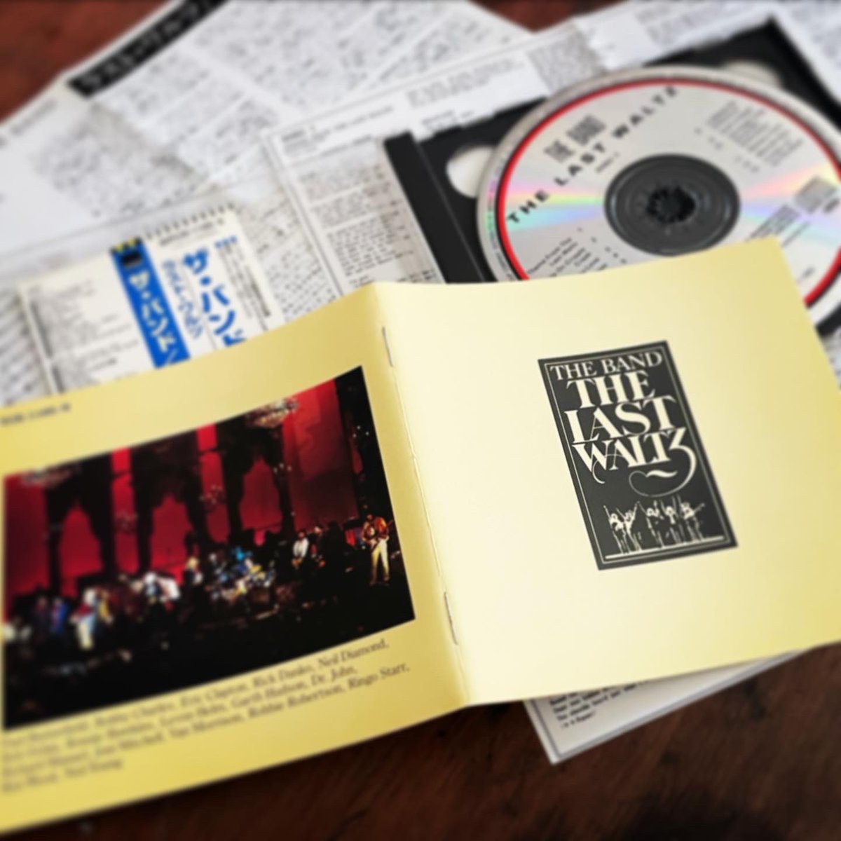 shu_cho0124's tweet photo. #nowplaying "The Last Waltz, The Band"
R.I.P. Robbie Robertson.
#rip #theband #thelastwaltz #robbierobertson #guitar #rootsmusic #bluesrock #countryrock #1978release #martinscorsese #soundtrack https://t.co/c6kFIjby1Y
