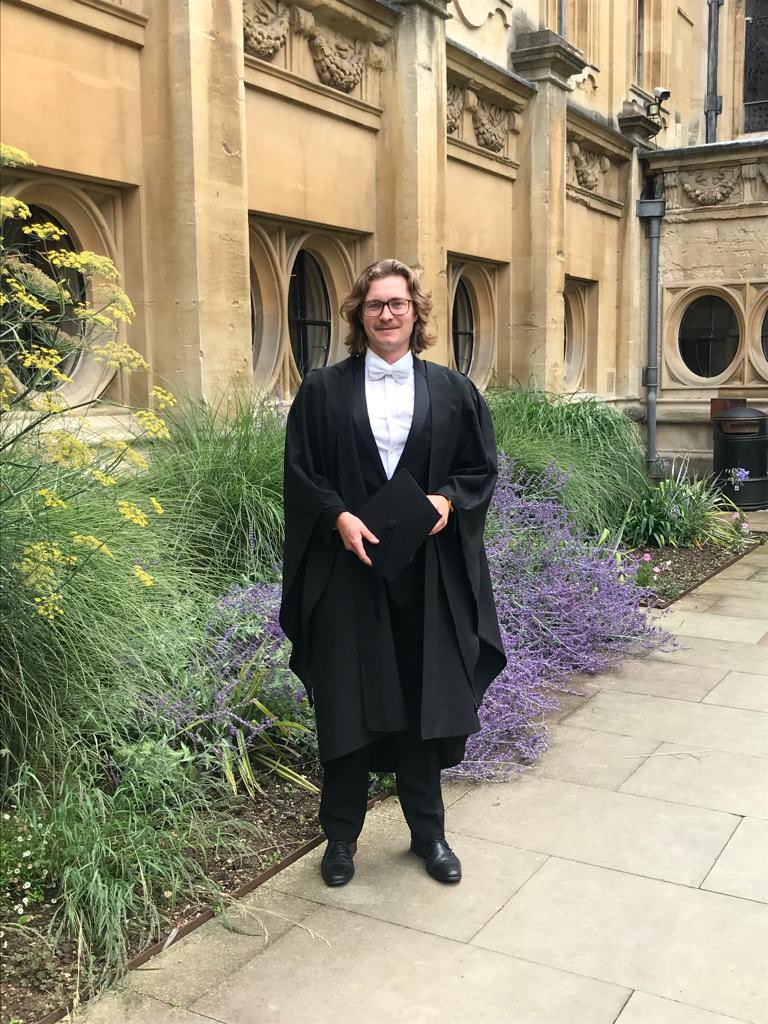 Sam Woor tweet media