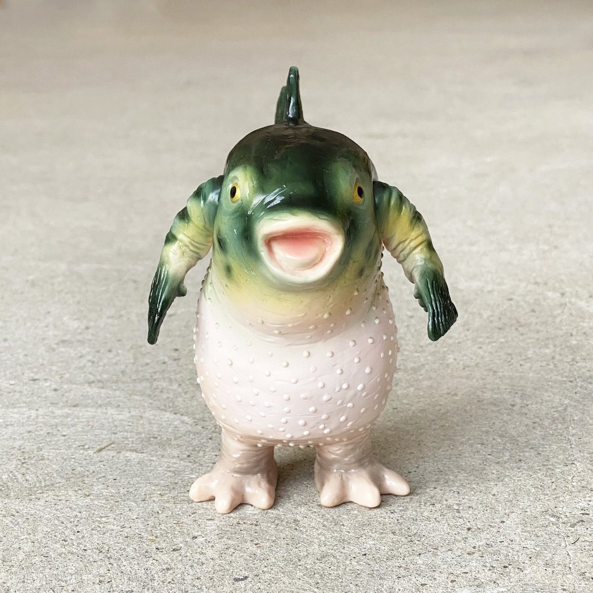 待望のご当地怪獣ソフビの新キャラクター、山口県の怪獣「フグラ」が