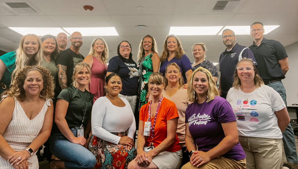 the_A_in_STEAM's tweet photo. What a great first day of school! Started off on the red carpet @FalconsAvalon then spent the day planning with the STEAM team! #vvfirstday23 @ValVerdeUSD https://t.co/uwu8uofjaL