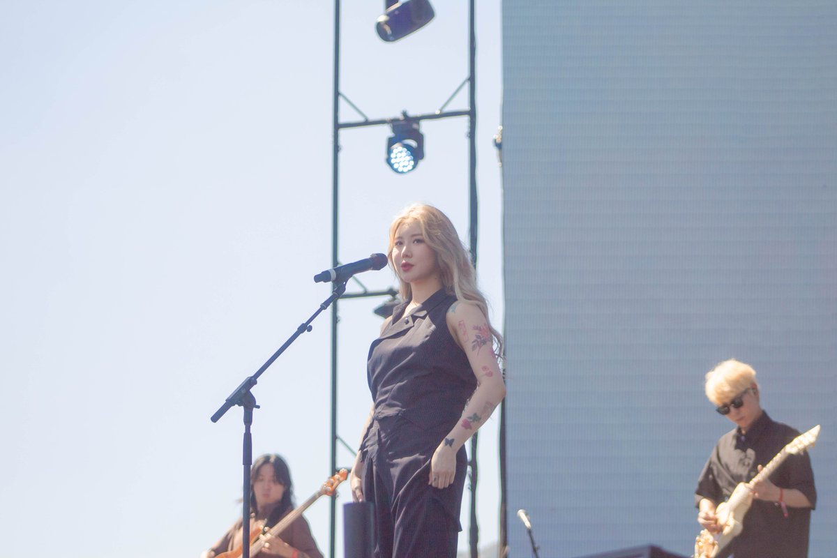ricespicemag's tweet photo. Yerin Baek at @hitcfestival 

https://t.co/7Oa4VdvtlO

Photos by Sylvie Lam 

#yerinbaek #HITCLA https://t.co/ZY9KOtDWIp