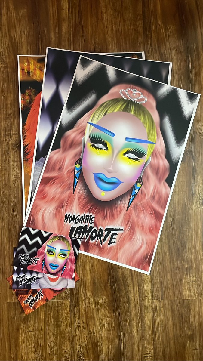 morgannelamorte's tweet photo. Holo!
MaΓ±ana en el DragFest de LemonLab tendrΓ© Merch, Prints y Postales coleccionables para que #SupportYourLocalQueens
EstarΓ‘n junto al Merch de #Violetchacki y #Shangela y
despuΓ©s del show estarΓ© con un Sharpie si alguien quiere la dedicatoria.
X
#lemonlab #dragfest #santiago https://t.co/UVPCZNFAcn
