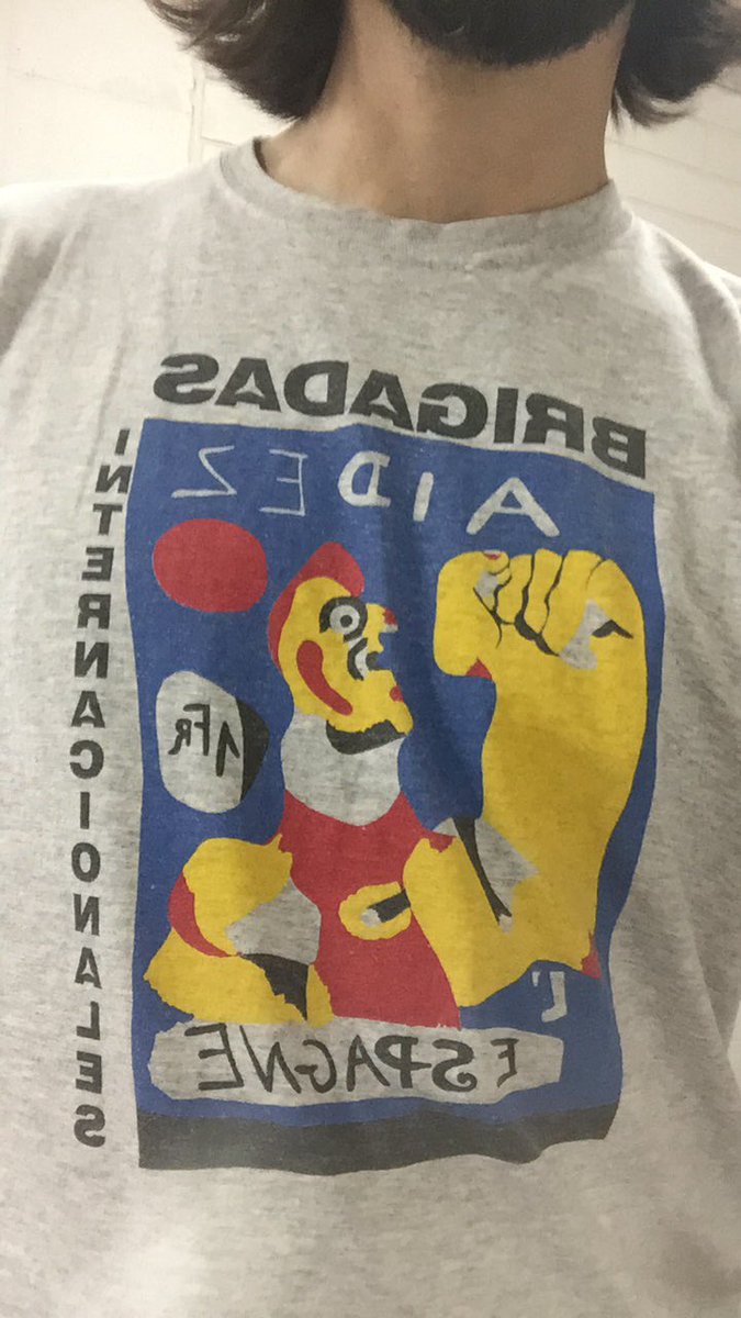 I learned a lot this morning from <a href="/Angel_Alcalde_/">Ángel Alcalde</a> on Francoist extermination practices. 
Now feeling vindicated in my choice of wardrobe. 
¡No pasarán!