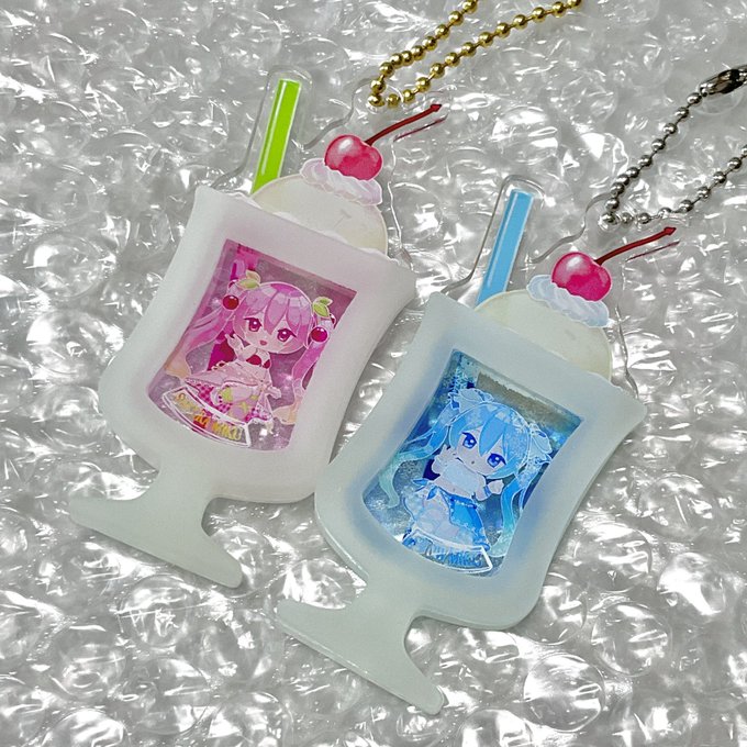 もうおえかきしたくない・・・とか来年の雪ミクだ!とかやってるとこで出すもんじゃないのは分かってるんですけどかわいいのが届いたので見てはほしい
