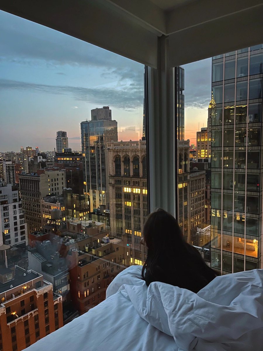 MaryDiving's tweet photo. Manhattan at Night

#night #love #photography #nightphotography #photooftheday #instagood #nature #photo #sky #like #instagram
#moon #art #beautiful #music #light #party #follow #picoftheday #summer #sunset #travel#nightlife #life https://t.co/eSI3v4Nw9u