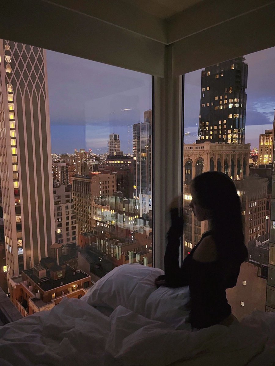 MaryDiving's tweet photo. Manhattan at Night

#night #love #photography #nightphotography #photooftheday #instagood #nature #photo #sky #like #instagram
#moon #art #beautiful #music #light #party #follow #picoftheday #summer #sunset #travel#nightlife #life https://t.co/eSI3v4Nw9u