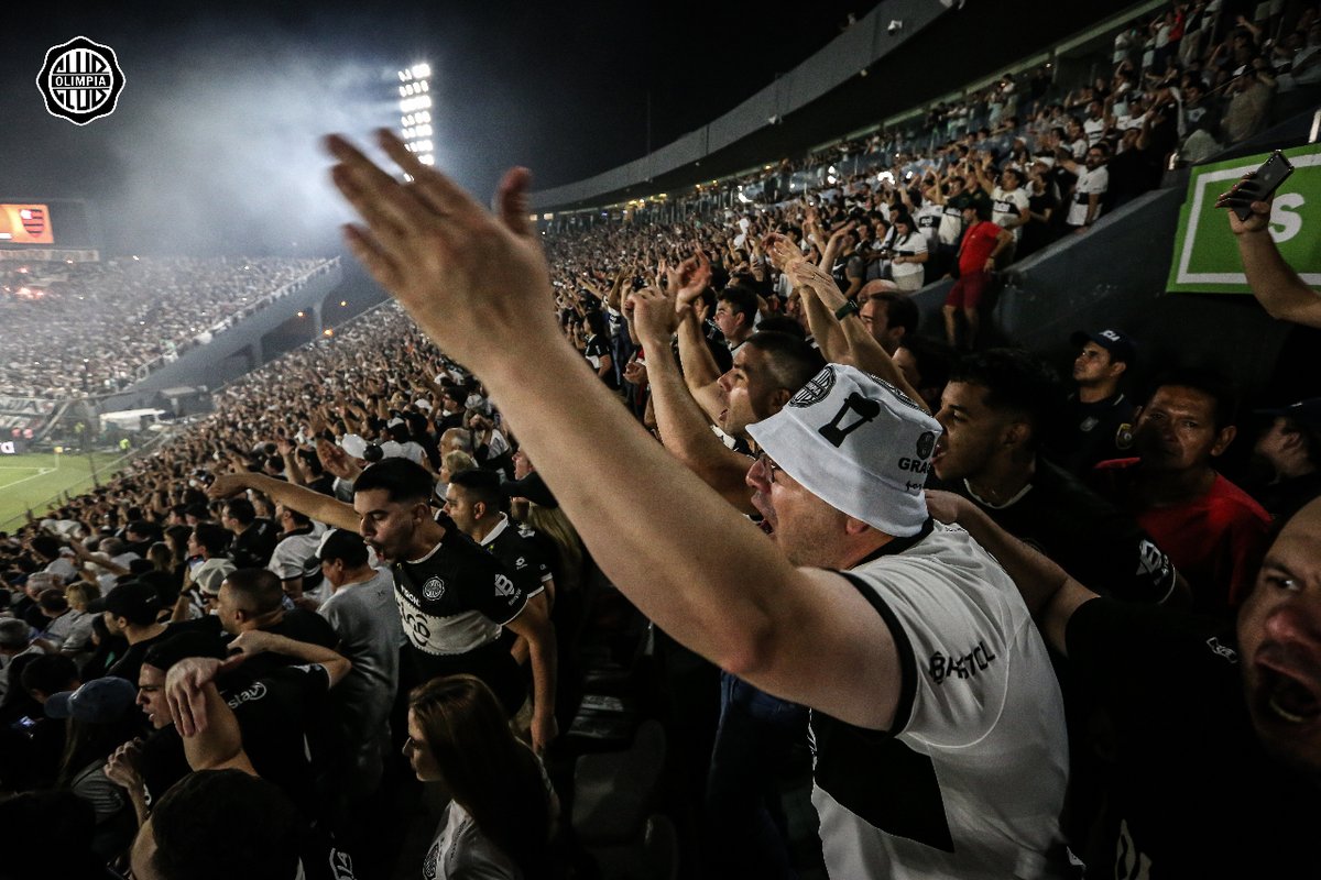 elClubOlimpia's tweet photo. 𝐴 𝑂𝐿𝐼𝑀𝑃𝐼𝐴 𝐿𝑂 𝐻𝐴𝐶𝐸 𝐺𝑅𝐴𝑁𝐷𝐸 𝑆𝑈 𝐺𝐸𝑁𝑇𝐸.

🤍🖤🤍 https://t.co/mP5QZPNLK4
