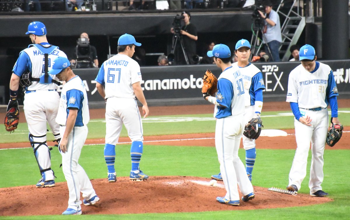 SUMINAFHERO61's tweet photo. #2023年08月09日
#loveFighters
#アリエル・マルティネス
#山本拓実
#sec116
#３列目

アリエルが通訳士さんなしで話してたのが印象的でした
頑張って日本語で話してたのかな https://t.co/MqD9Pj0T3P