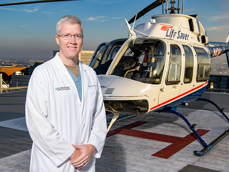 UABTrauma's tweet photo. Dr. Daniel Cox has been appointed as an Associate Chief Medical Officer for UAB Hospital. 🏥

Dr. Cox will be building upon recent wins for patient care in this new role: https://t.co/5oTV75TsMO

@UABSurgery @uabmedicine https://t.co/689MKDjvjD