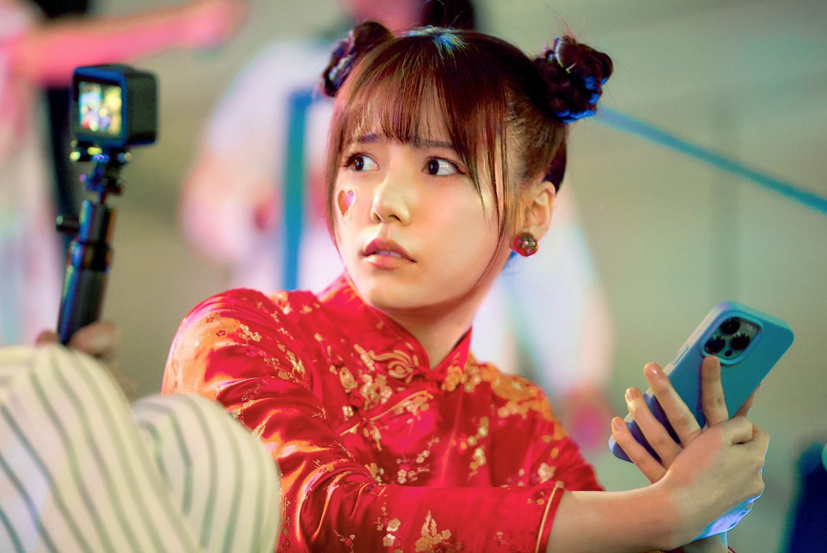 yutori_ntv's tweet photo. 場面写真解禁📸

#島崎遥香 さん演じる坂間ゆとり
いつものパジャマ姿ではなく
チャイナドレス！？🇨🇳

ゆとりちゃんもアップデートしてるのか‼︎
公開をお楽しみに🌟

🎥10.13公開
#ゆとりですがなにか
#映画化ですがなにか https://t.co/dNRrA9KAgI