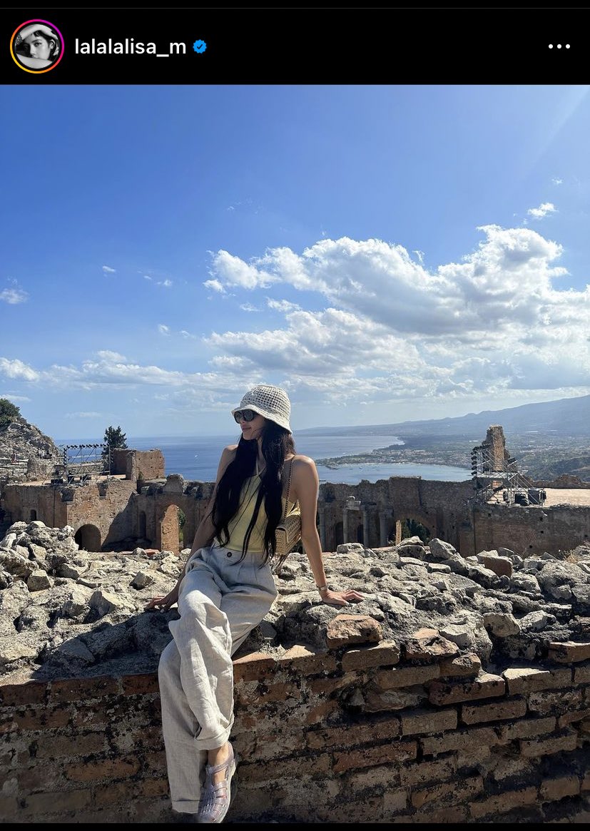 VisitSicilyNow's tweet photo. Lisa of #BLACKPINK soaking up the stunning beauty of Sicily! 🇮🇹✨ From the enchanting streets of Taormina to the breathtaking views, her latest Instagram photos have us all wanderlusting for Italy! 📸🍋 #LisaInSicily #VisitSicilyNow image courtesy of @BLACKPINK Lisa instagram https://t.co/yGm6QeRzkG