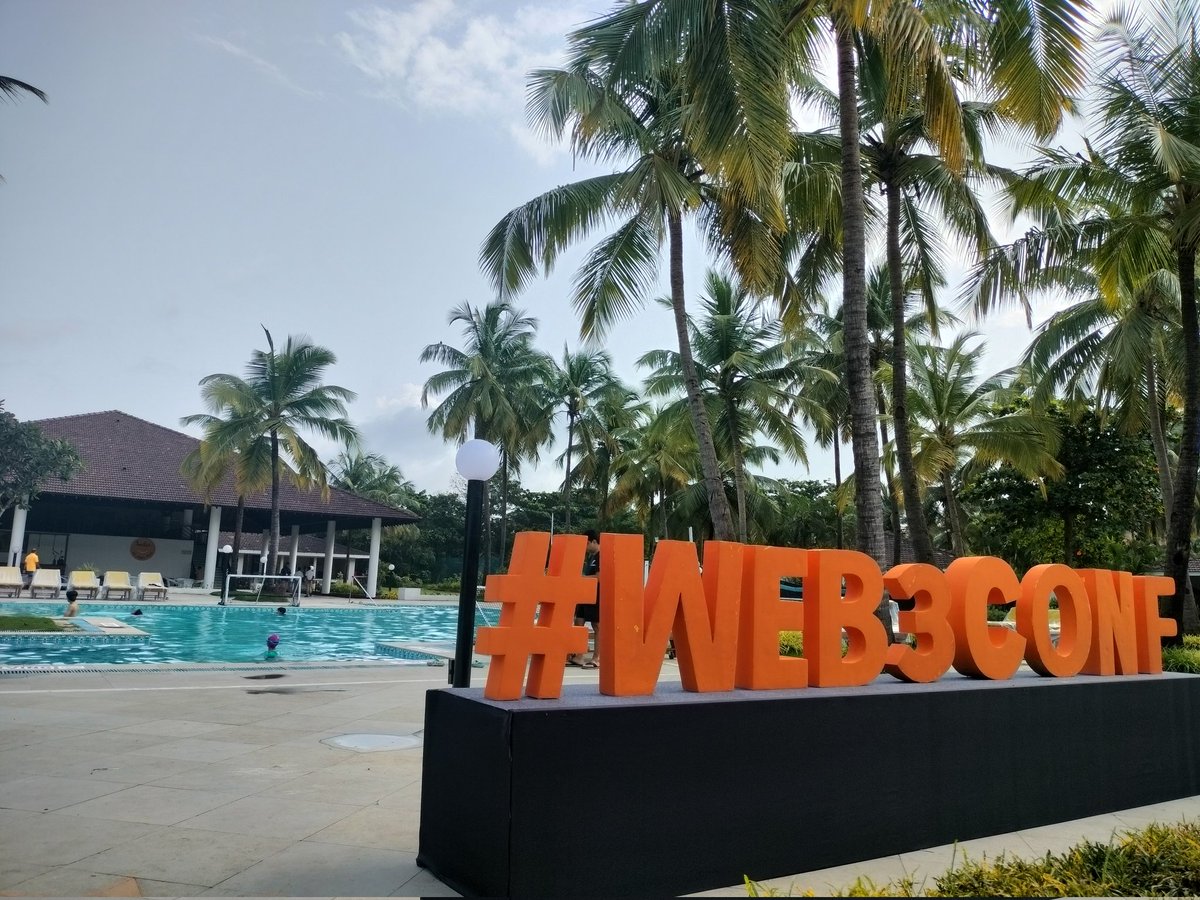 FlyingMaroon's tweet photo. Team @Macha0x @MetaWorkLabs  has arrived at @web3conf_india ✨

Developers Let's Connect 👋🏻 https://t.co/UHxhBZ8Lud