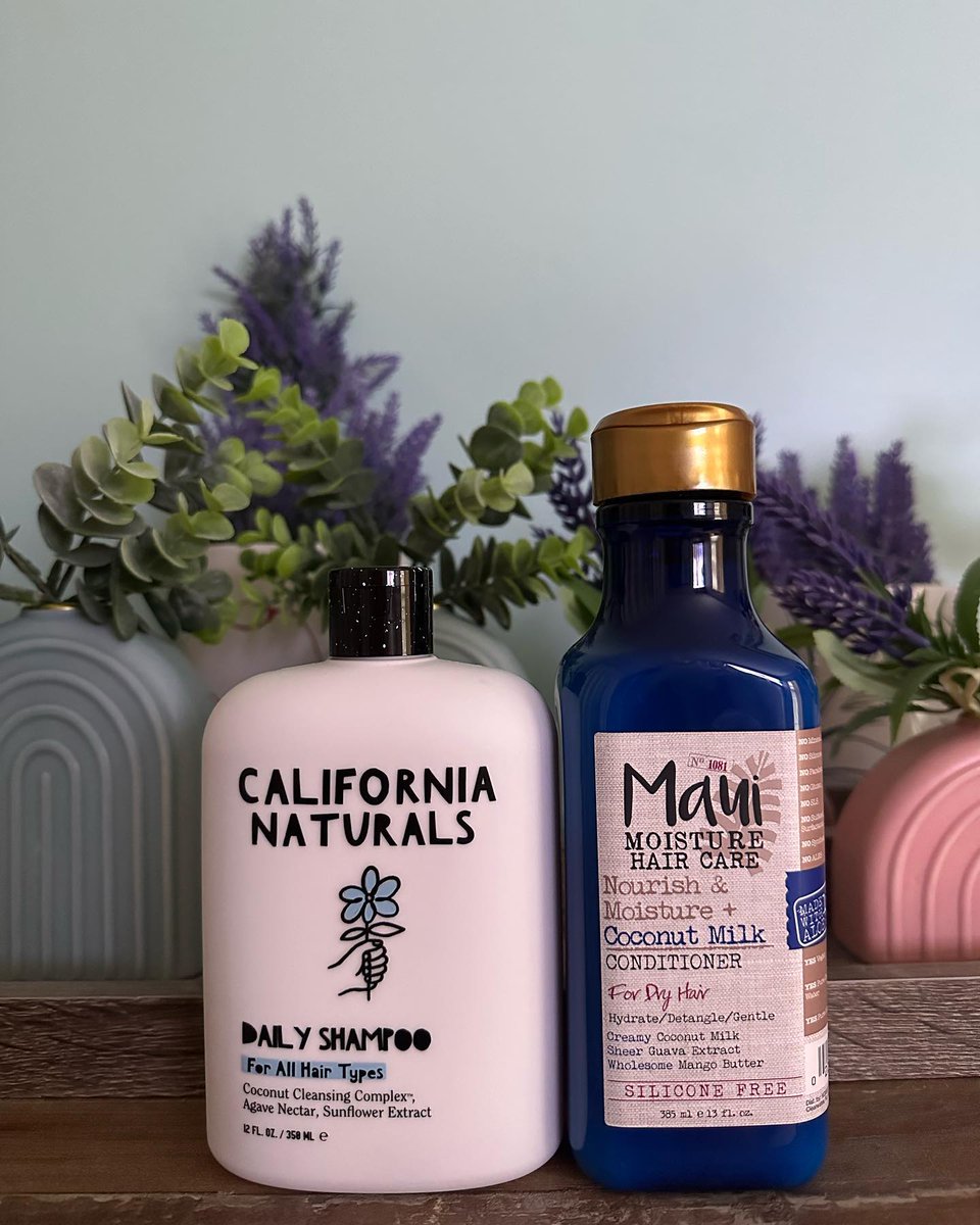 ShopMetreonCA's tweet photo. Invest in yourself! Try California Naturals hair-care products from @Target and watch how they transform your hair into what you’ve always dreamed of! 💁‍♀️☁️   📸: evii_beauty https://t.co/wnHiyeBa0f