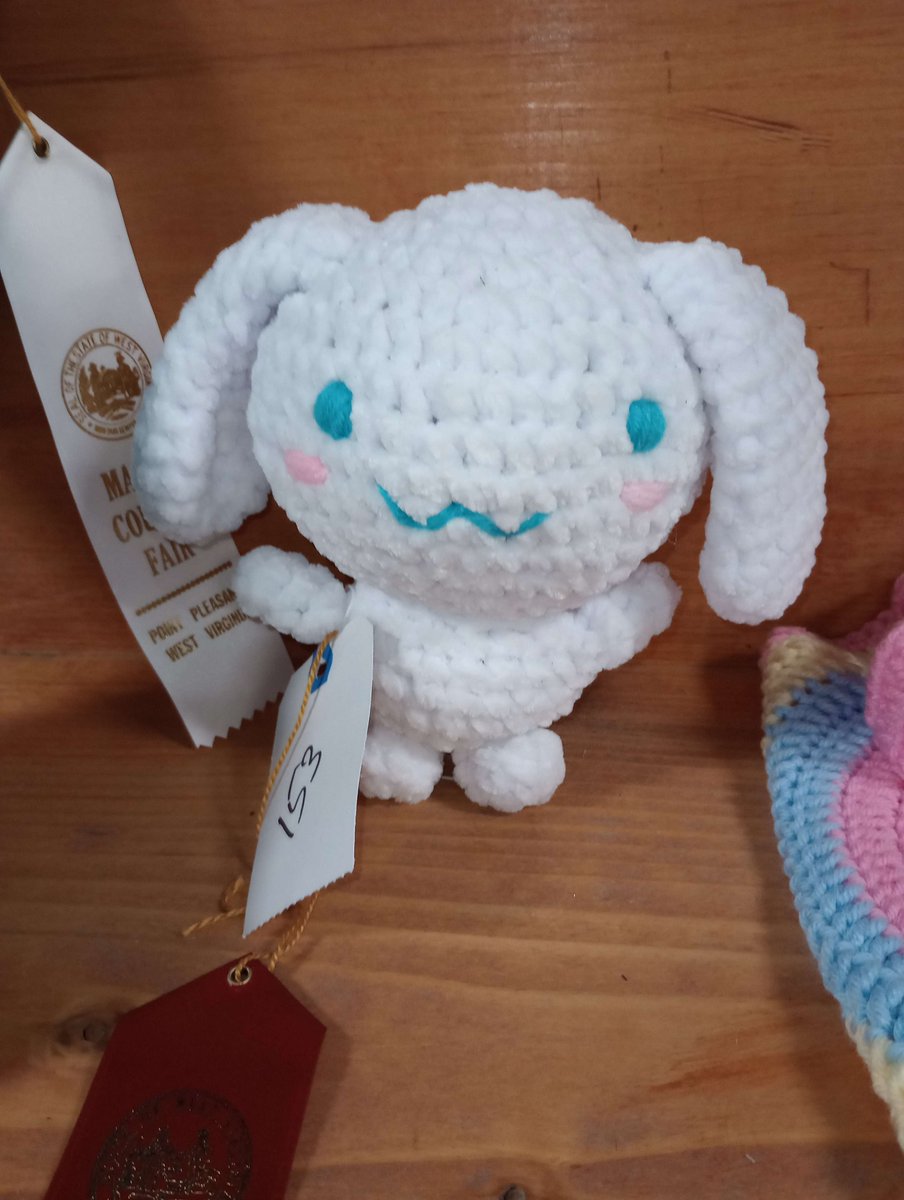 Thegroundbeasto's tweet photo. @ironmouse I saw this at my local county fair this week.  Someone crocheted a Cinnamoroll.  I don't know who did it but they only got a second place ribbon. :( https://t.co/3Yi13VpShq