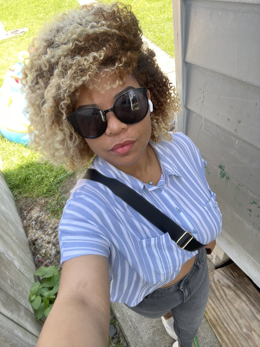 johe_sm's tweet photo. Rocking my damage blonde hair 🤎 https://t.co/MdSl2gAEzY