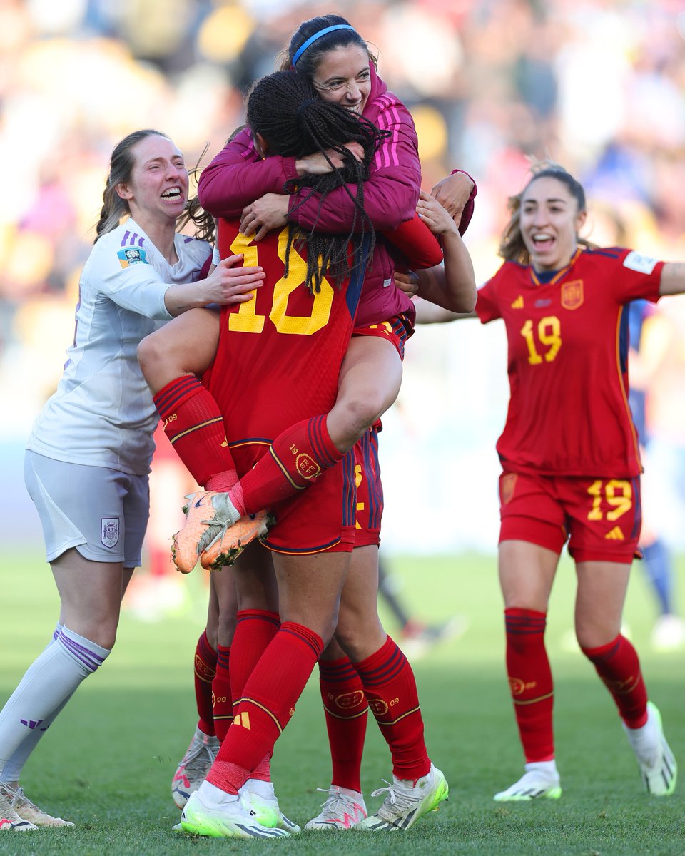 FIFAWWC's tweet photo. Semi-Final bound! 🔜

@SEFutbolFem | #FIFAWWC https://t.co/AJZ1KZQK0L