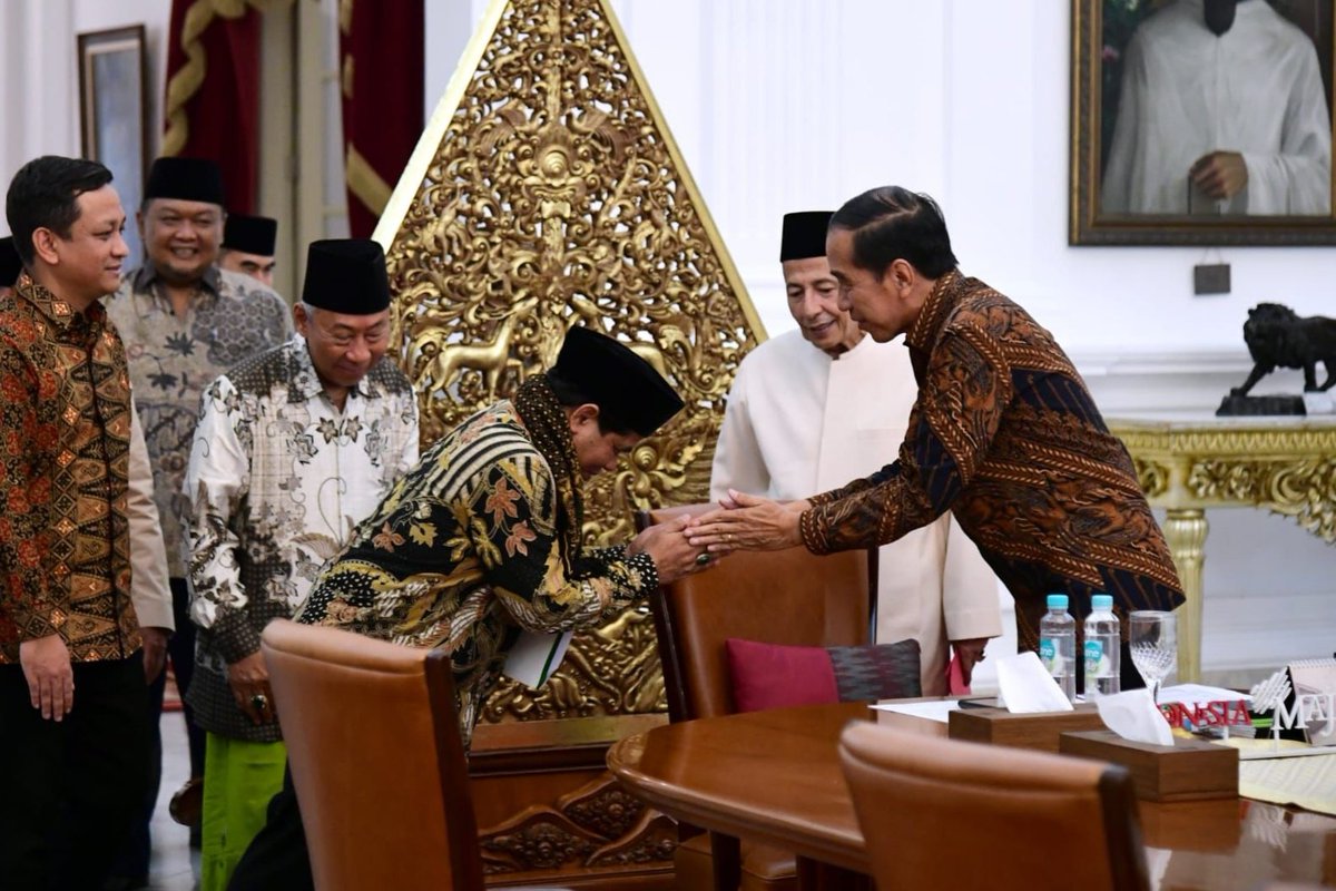 pkl_diskominfo's tweet photo. Kota Pekalongan Jadi Tuan Rumah Perhelatan Sufi Dunia

Kota Pekalongan - Presiden Joko Widodo dan para ulama sufi dari 60 negara direncanakan akan menghadiri Multaqo Sufi Al-Alamy atau Muktamar Sufi Internasional di Kota Pekalongan pada 29–31 Agustus 2023 mendatang. https://t.co/7p3wFyP7Vz