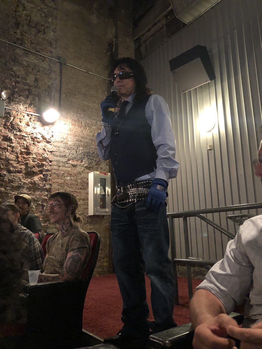 big shark!!!!!!! 🦈 <a href="/imperialhare/">rabbit rabbit</a> <a href="/CestLouLeLoup/">lasagna_lad</a> <a href="/TommyWiseau/">Tommy Wiseau</a>