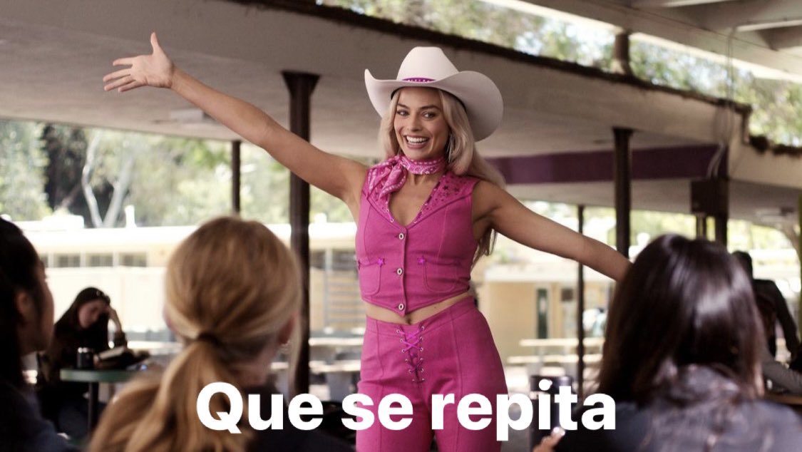 Boss_juanr's tweet photo. Yo después de escuchar Mi Ex Tenía Razón en donde Karol G dice que Feid es mejor que Anuel https://t.co/Nfyc8fxJ6g
