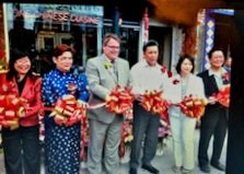 tbeyer007's tweet image. Went to the &apos;New Ho King Restaurant&apos; after the Saga Show. Manager recognized me from when I worked for Mayor Rob Ford. He had photos of their grand opening I&apos;d never seen before. I ❤️ Toronto #Spadina #ChinaTown #TOpoli