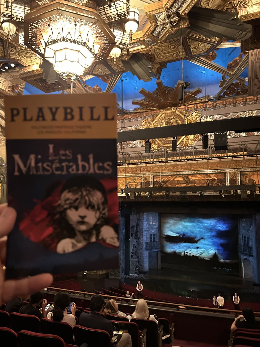 YourmanGodfrey's tweet image. Roscoe’s and theatre… who says I’m not classy. #chickenANDwaffles #lesmiserables