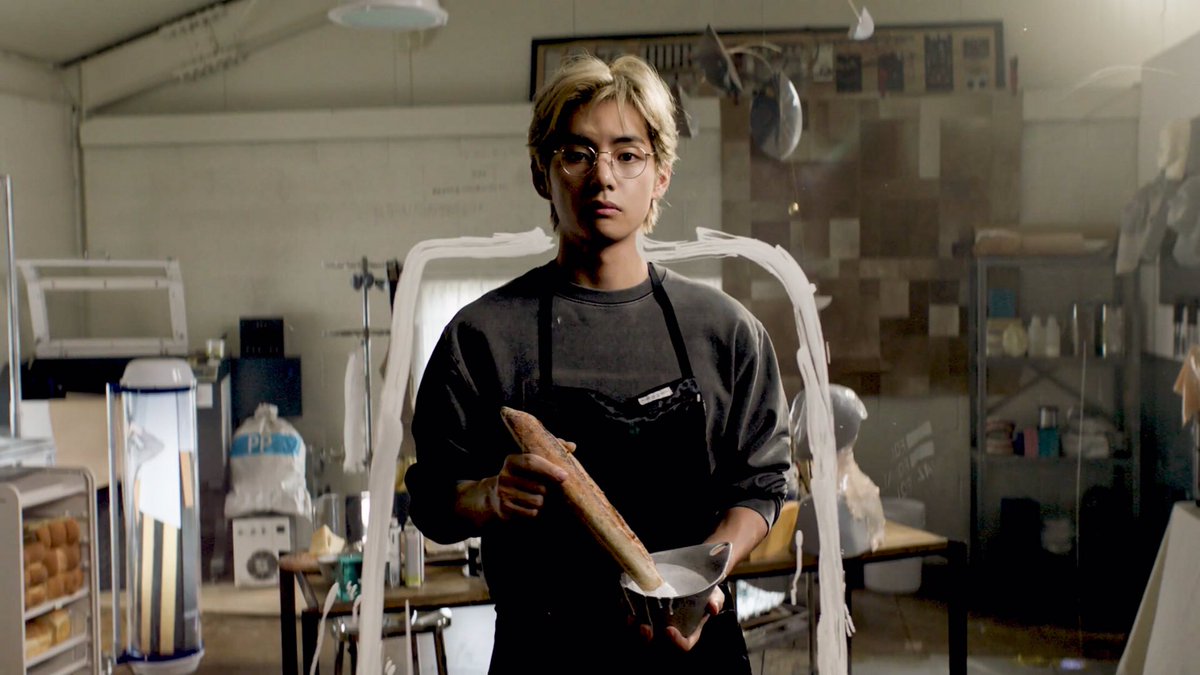 Taehyungimpact's tweet photo. Art student kim taehyung https://t.co/8QMQLBzUv7